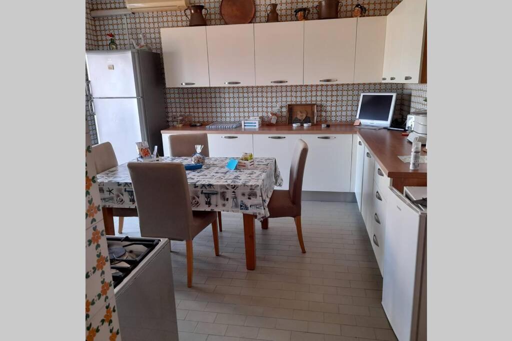 Domus Flavia Lägenhet Termoli Exteriör bild